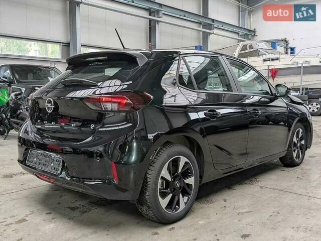 Чорний Опель Corsa-e, об'ємом двигуна 0 л та пробігом 14 тис. км за 11999 $, фото 4 на Automoto.ua