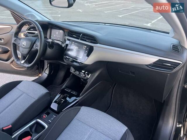Черный Опель Corsa-e, объемом двигателя 0 л и пробегом 6 тыс. км за 15350 $, фото 25 на Automoto.ua