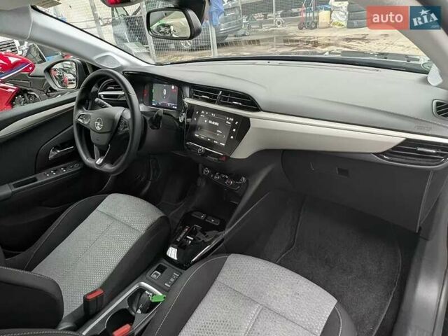Чорний Опель Corsa-e, об'ємом двигуна 0 л та пробігом 14 тис. км за 11999 $, фото 9 на Automoto.ua