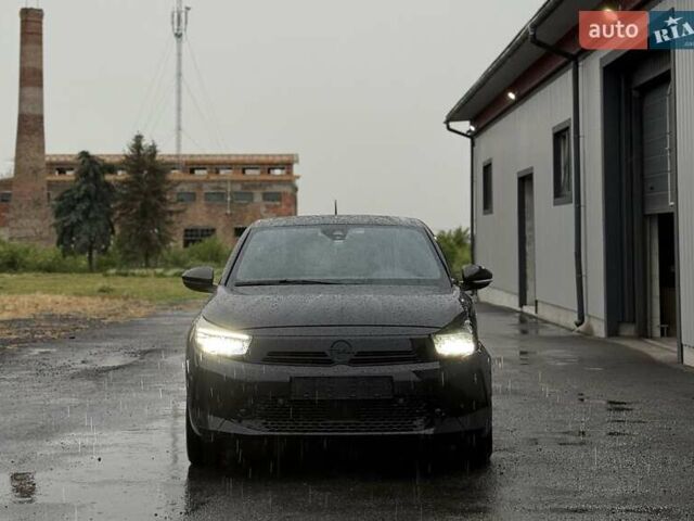 Черный Опель Corsa-e, объемом двигателя 0 л и пробегом 13 тыс. км за 11200 $, фото 2 на Automoto.ua