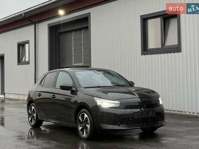 Черный Опель Corsa-e, объемом двигателя 0 л и пробегом 13 тыс. км за 11200 $, фото 1 на Automoto.ua