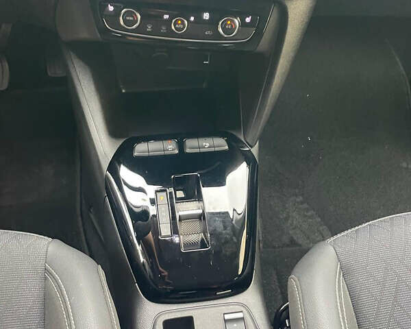 Красный Опель Corsa-e, объемом двигателя 0 л и пробегом 15 тыс. км за 14500 $, фото 21 на Automoto.ua