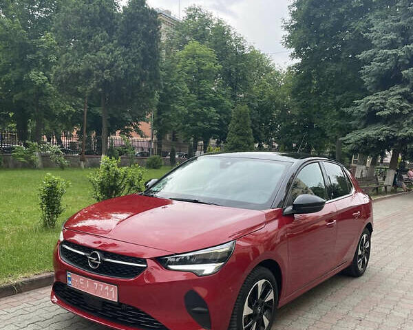 Красный Опель Corsa-e, объемом двигателя 0 л и пробегом 15 тыс. км за 14500 $, фото 1 на Automoto.ua