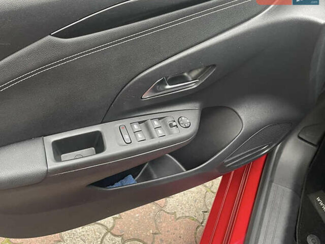 Красный Опель Corsa-e, объемом двигателя 0 л и пробегом 15 тыс. км за 14500 $, фото 25 на Automoto.ua