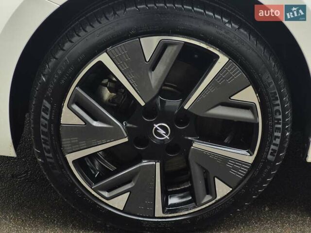 Опель Corsa-e, объемом двигателя 0 л и пробегом 122 тыс. км за 14713 $, фото 17 на Automoto.ua