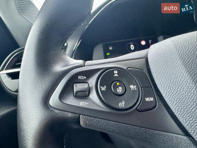 Серый Опель Corsa-e, объемом двигателя 0 л и пробегом 41 тыс. км за 14000 $, фото 47 на Automoto.ua