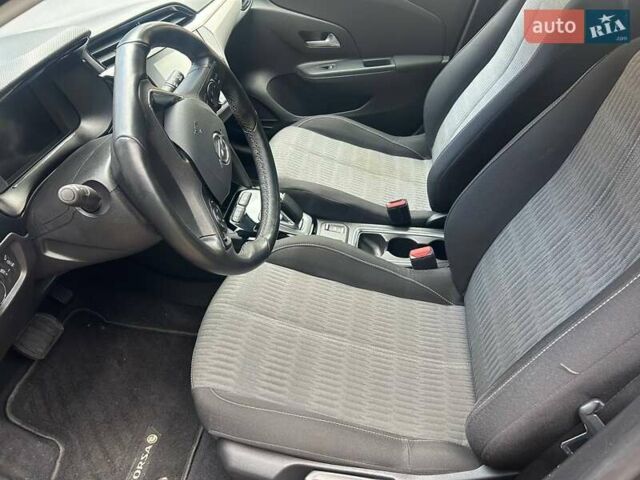 Серый Опель Corsa-e, объемом двигателя 0 л и пробегом 97 тыс. км за 12999 $, фото 7 на Automoto.ua