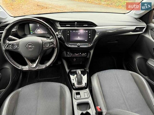 Серый Опель Corsa-e, объемом двигателя 0 л и пробегом 87 тыс. км за 14590 $, фото 18 на Automoto.ua