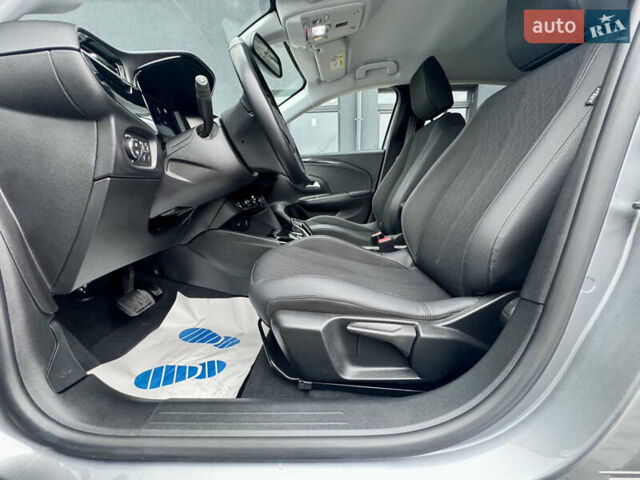 Серый Опель Corsa-e, объемом двигателя 0 л и пробегом 41 тыс. км за 14000 $, фото 40 на Automoto.ua