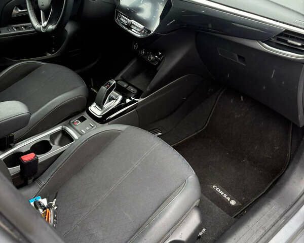 Серый Опель Corsa-e, объемом двигателя 0 л и пробегом 103 тыс. км за 9799 $, фото 14 на Automoto.ua