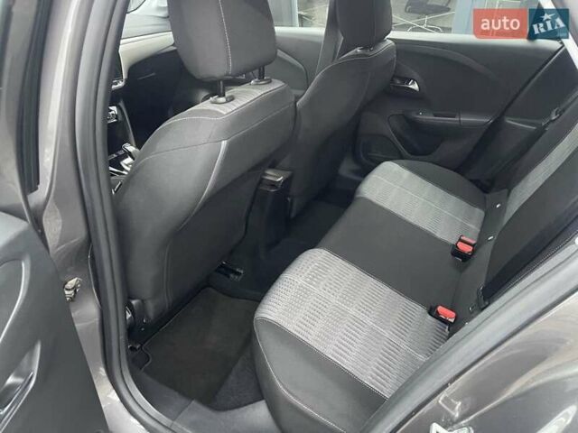 Серый Опель Corsa-e, объемом двигателя 0 л и пробегом 37 тыс. км за 13700 $, фото 7 на Automoto.ua
