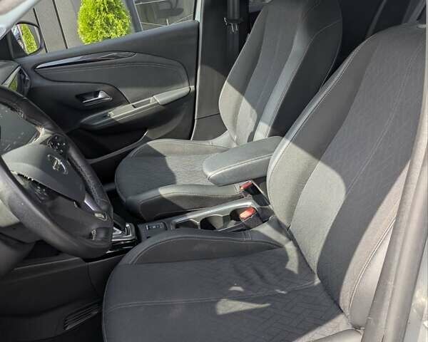 Серый Опель Corsa-e, объемом двигателя 0 л и пробегом 65 тыс. км за 14800 $, фото 12 на Automoto.ua