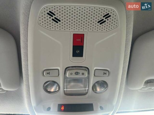 Серый Опель Corsa-e, объемом двигателя 0 л и пробегом 97 тыс. км за 12500 $, фото 12 на Automoto.ua