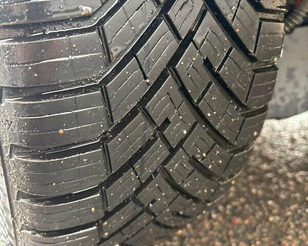 Серый Опель Corsa-e, объемом двигателя 0 л и пробегом 103 тыс. км за 9799 $, фото 10 на Automoto.ua