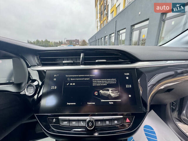 Серый Опель Corsa-e, объемом двигателя 0 л и пробегом 41 тыс. км за 14000 $, фото 53 на Automoto.ua