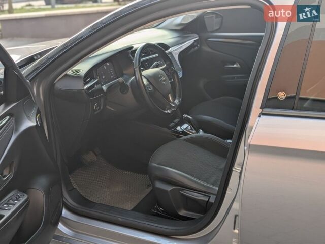 Серый Опель Corsa-e, объемом двигателя 0 л и пробегом 33 тыс. км за 12800 $, фото 26 на Automoto.ua