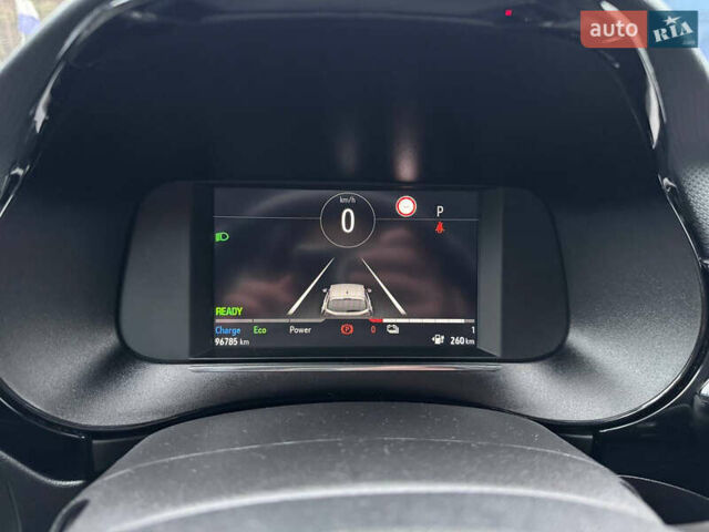 Серый Опель Corsa-e, объемом двигателя 0 л и пробегом 97 тыс. км за 12500 $, фото 16 на Automoto.ua