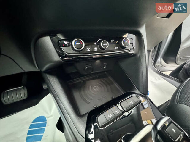 Серый Опель Corsa-e, объемом двигателя 0 л и пробегом 41 тыс. км за 14000 $, фото 56 на Automoto.ua