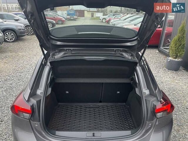 Серый Опель Corsa-e, объемом двигателя 0 л и пробегом 37 тыс. км за 13700 $, фото 11 на Automoto.ua