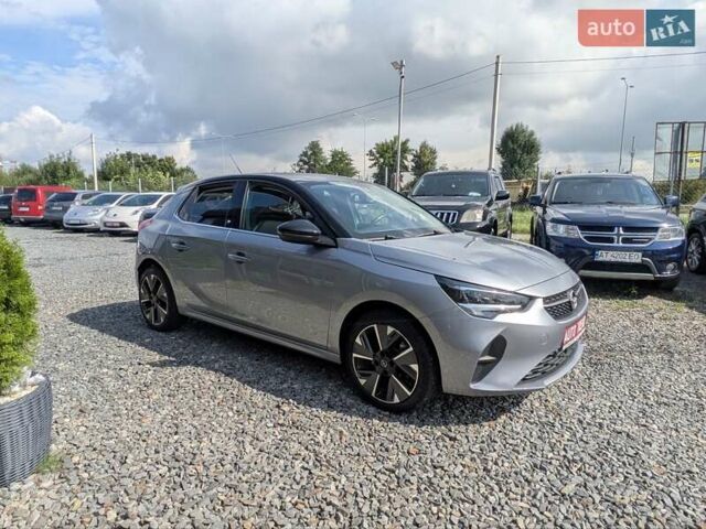 Серый Опель Corsa-e, объемом двигателя 0 л и пробегом 65 тыс. км за 14800 $, фото 3 на Automoto.ua