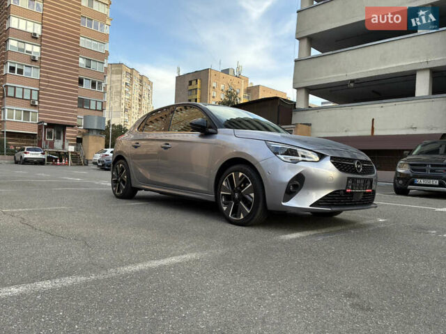 Сірий Опель Corsa-e, об'ємом двигуна 0 л та пробігом 40 тис. км за 14900 $, фото 8 на Automoto.ua