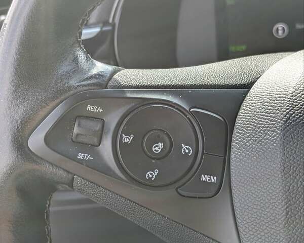 Серый Опель Corsa-e, объемом двигателя 0 л и пробегом 65 тыс. км за 14800 $, фото 13 на Automoto.ua