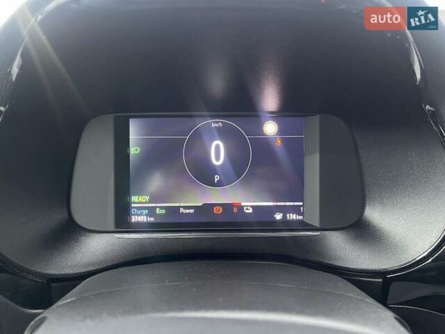 Серый Опель Corsa-e, объемом двигателя 0 л и пробегом 37 тыс. км за 13700 $, фото 9 на Automoto.ua