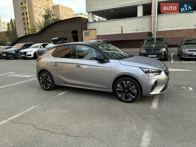 Сірий Опель Corsa-e, об'ємом двигуна 0 л та пробігом 40 тис. км за 14900 $, фото 9 на Automoto.ua