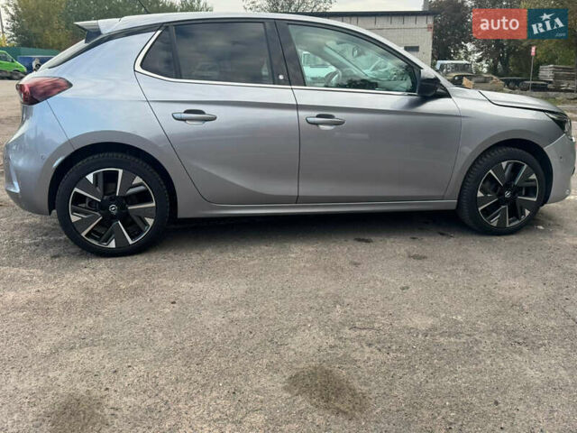 Серый Опель Corsa-e, объемом двигателя 0 л и пробегом 103 тыс. км за 9799 $, фото 4 на Automoto.ua