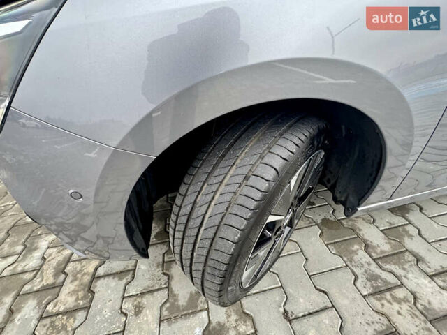 Серый Опель Corsa-e, объемом двигателя 0 л и пробегом 41 тыс. км за 14000 $, фото 20 на Automoto.ua