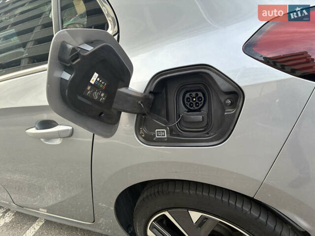 Сірий Опель Corsa-e, об'ємом двигуна 0 л та пробігом 40 тис. км за 14900 $, фото 37 на Automoto.ua