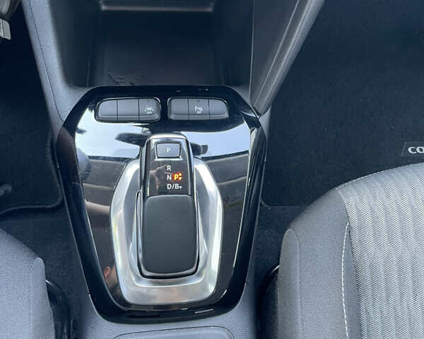 Сірий Опель Corsa-e, об'ємом двигуна 0 л та пробігом 41 тис. км за 13000 $, фото 23 на Automoto.ua