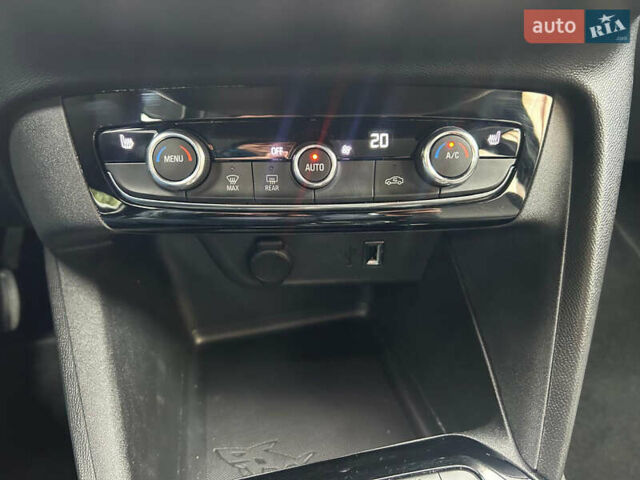 Серый Опель Corsa-e, объемом двигателя 0 л и пробегом 97 тыс. км за 12500 $, фото 18 на Automoto.ua