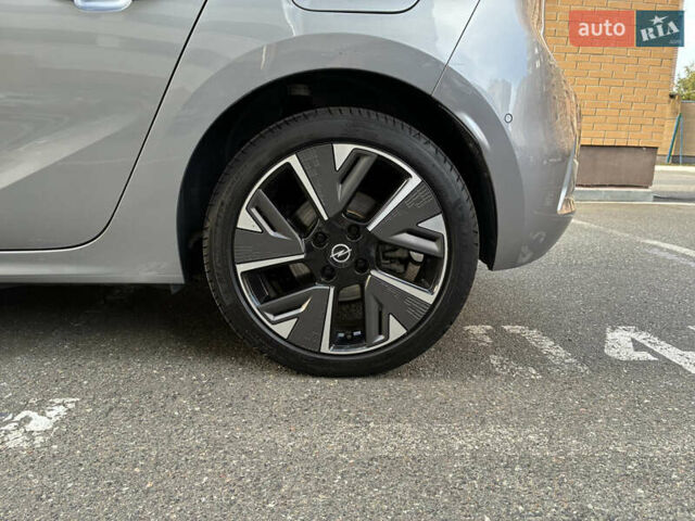 Сірий Опель Corsa-e, об'ємом двигуна 0 л та пробігом 40 тис. км за 14900 $, фото 33 на Automoto.ua