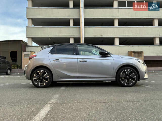 Сірий Опель Corsa-e, об'ємом двигуна 0 л та пробігом 40 тис. км за 14900 $, фото 11 на Automoto.ua