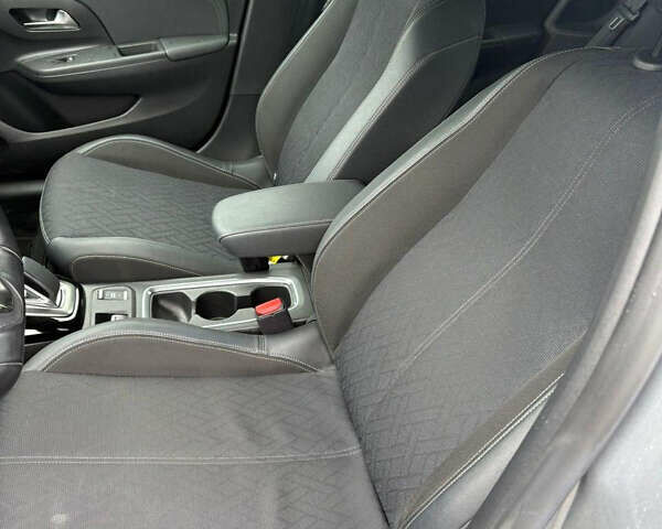 Серый Опель Corsa-e, объемом двигателя 0 л и пробегом 103 тыс. км за 9799 $, фото 15 на Automoto.ua