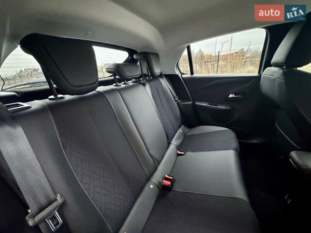 Серый Опель Corsa-e, объемом двигателя 0 л и пробегом 41 тыс. км за 14000 $, фото 36 на Automoto.ua