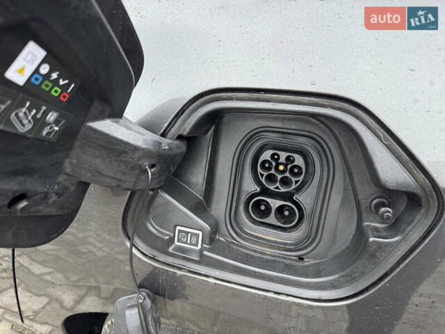 Серый Опель Corsa-e, объемом двигателя 0 л и пробегом 97 тыс. км за 12500 $, фото 29 на Automoto.ua