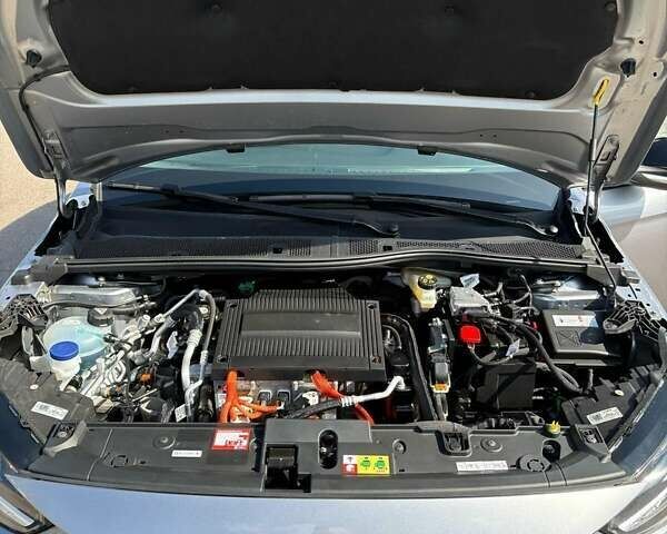 Серый Опель Corsa-e, объемом двигателя 0 л и пробегом 49 тыс. км за 10699 $, фото 10 на Automoto.ua