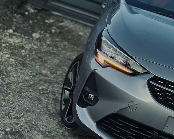 Сірий Опель Corsa-e, об'ємом двигуна 0 л та пробігом 22 тис. км за 11300 $, фото 3 на Automoto.ua