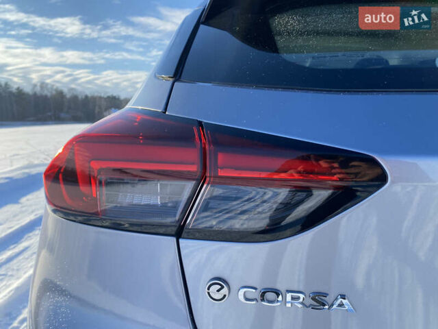 Сірий Опель Corsa-e, об'ємом двигуна 0 л та пробігом 55 тис. км за 12500 $, фото 23 на Automoto.ua