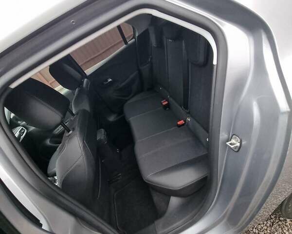 Серый Опель Corsa-e, объемом двигателя 0 л и пробегом 114 тыс. км за 13500 $, фото 29 на Automoto.ua