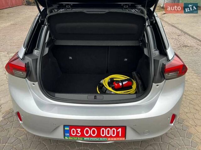 Сірий Опель Corsa-e, об'ємом двигуна 0 л та пробігом 5 тис. км за 16000 $, фото 9 на Automoto.ua