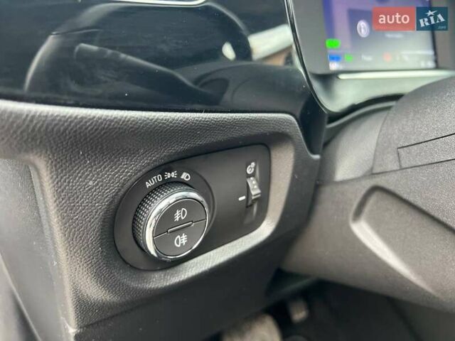 Сірий Опель Corsa-e, об'ємом двигуна 0 л та пробігом 5 тис. км за 16000 $, фото 25 на Automoto.ua