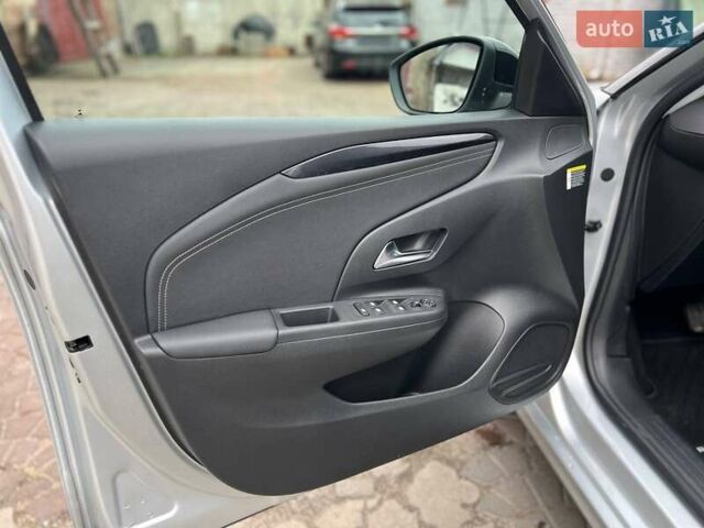 Сірий Опель Corsa-e, об'ємом двигуна 0 л та пробігом 5 тис. км за 16000 $, фото 21 на Automoto.ua