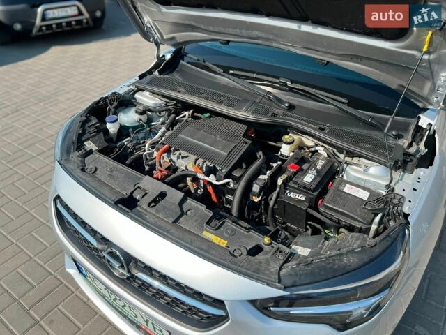 Сірий Опель Corsa-e, об'ємом двигуна 0 л та пробігом 8 тис. км за 14500 $, фото 45 на Automoto.ua