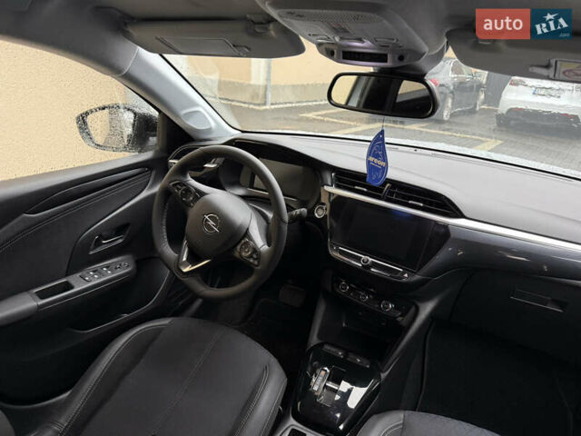 Сірий Опель Corsa-e, об'ємом двигуна 0 л та пробігом 12 тис. км за 15900 $, фото 8 на Automoto.ua