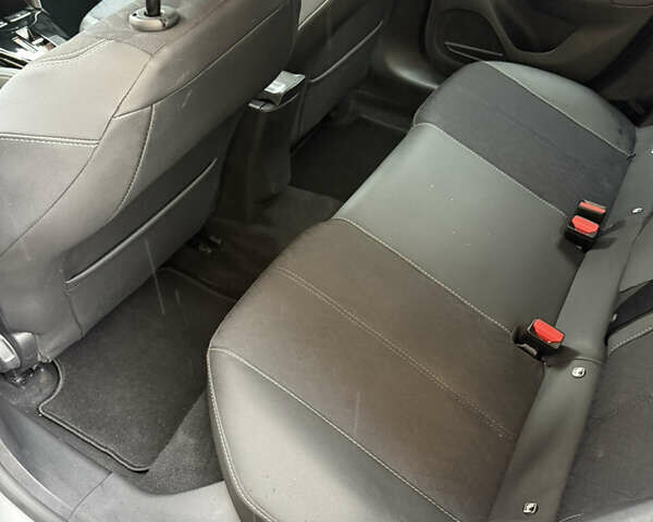 Сірий Опель Corsa-e, об'ємом двигуна 0 л та пробігом 12 тис. км за 15900 $, фото 16 на Automoto.ua