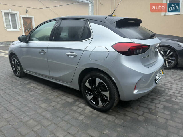 Сірий Опель Corsa-e, об'ємом двигуна 0 л та пробігом 12 тис. км за 15900 $, фото 2 на Automoto.ua