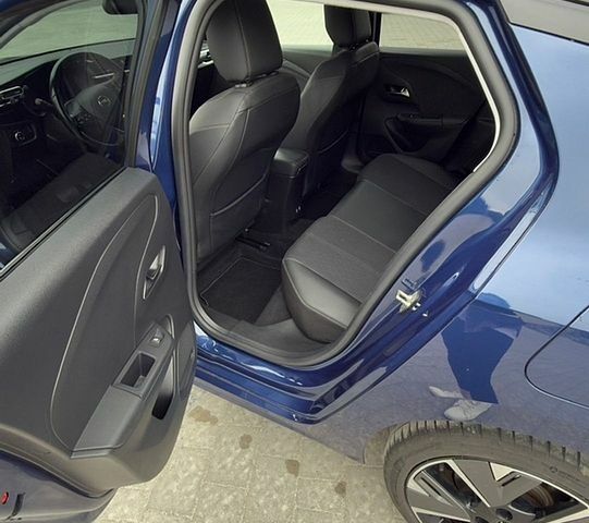 Синий Опель Corsa-e, объемом двигателя 0 л и пробегом 126 тыс. км за 12700 $, фото 6 на Automoto.ua